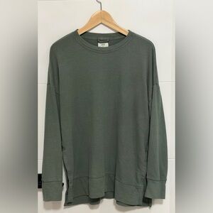 Aerie: Long Sleeve Shirt (ptp approx 25in) - Size Medium